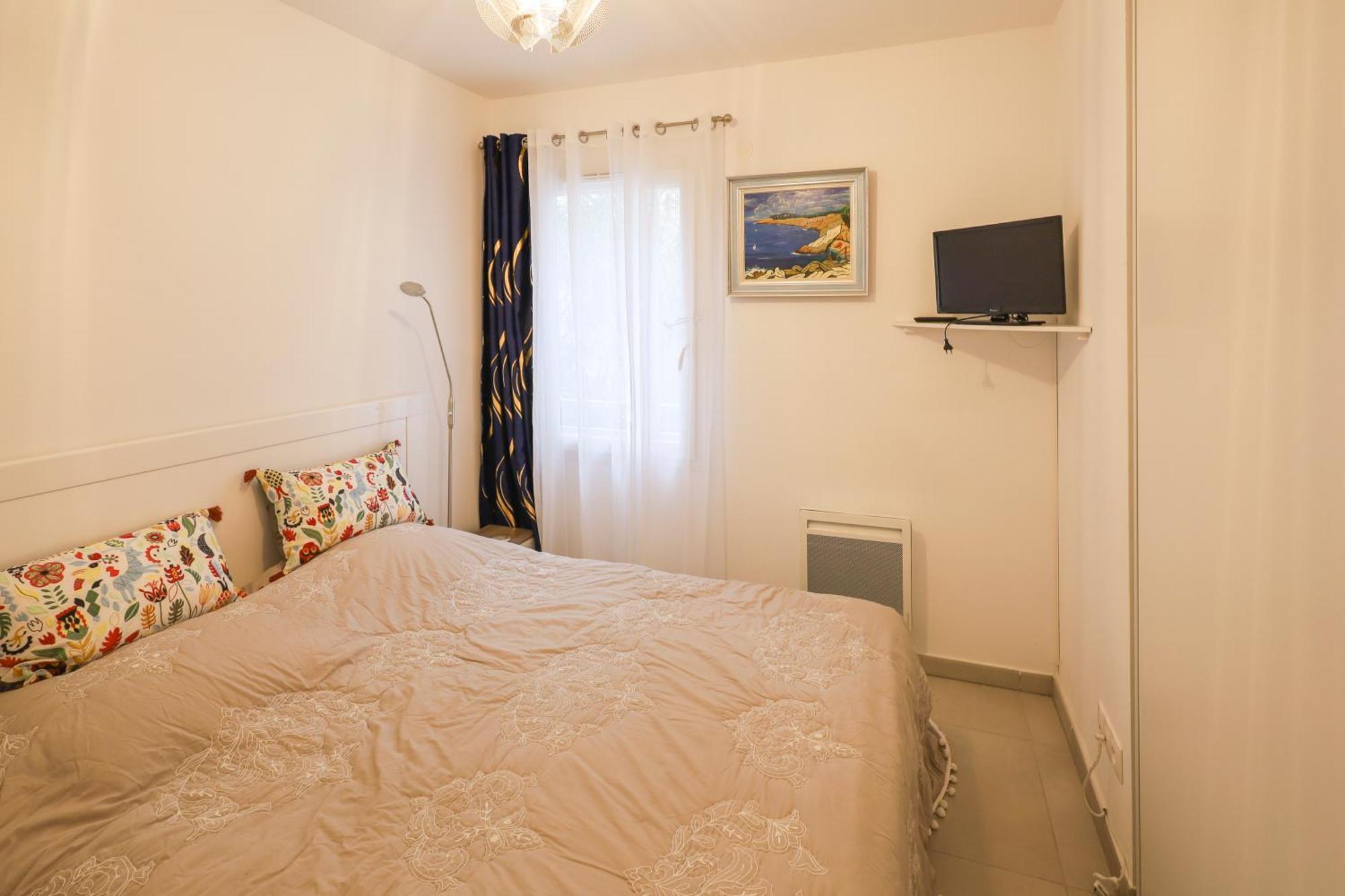 Barbara'S Apartment Carry Le Rouet Luaran gambar